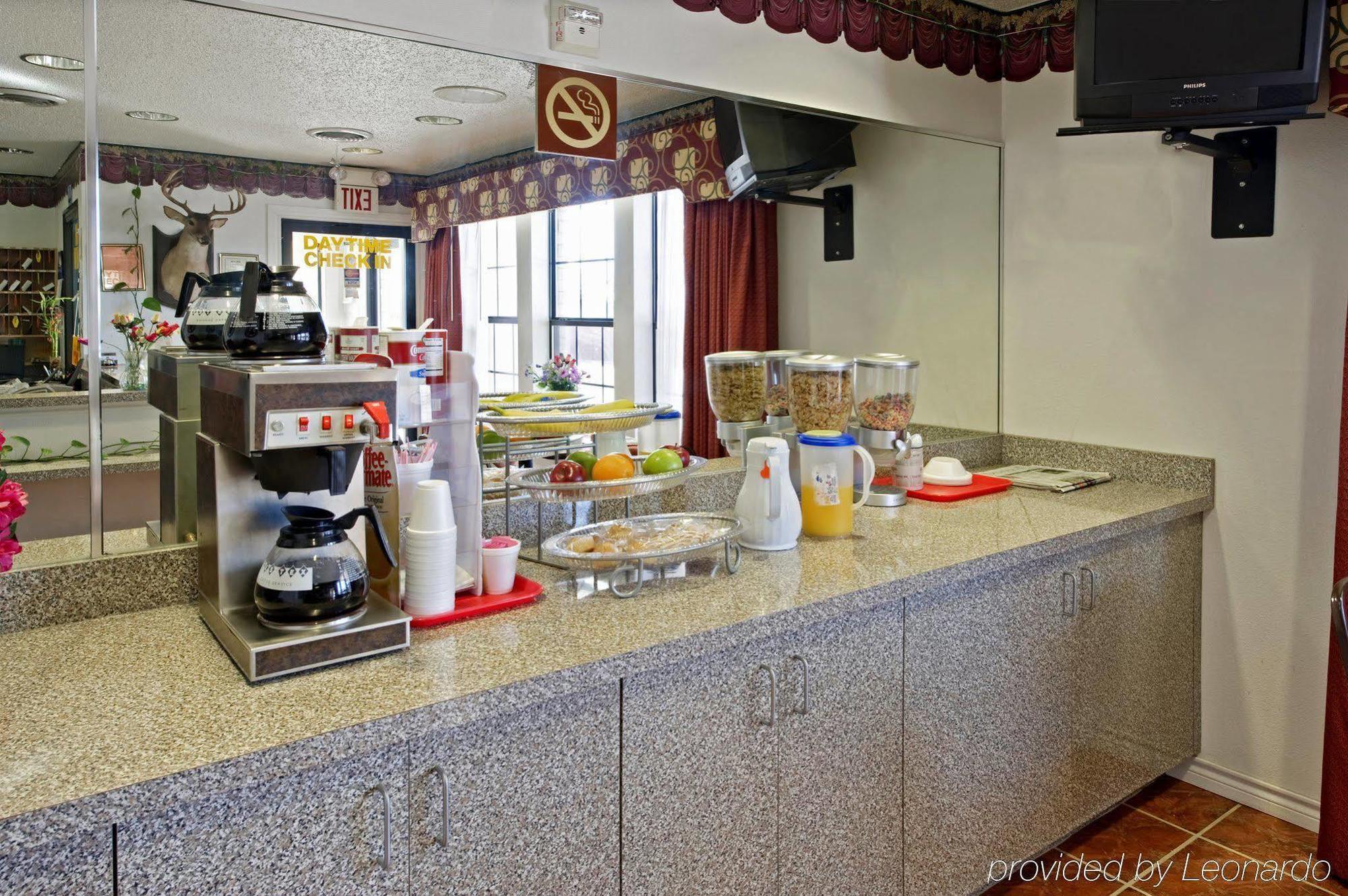 Americas Best Value Inn Weatherford Restaurant foto